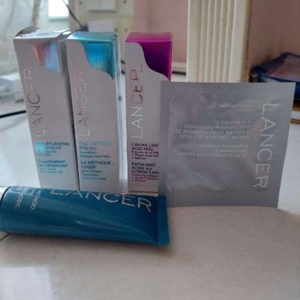 NWT -   Lancer Samples bundle